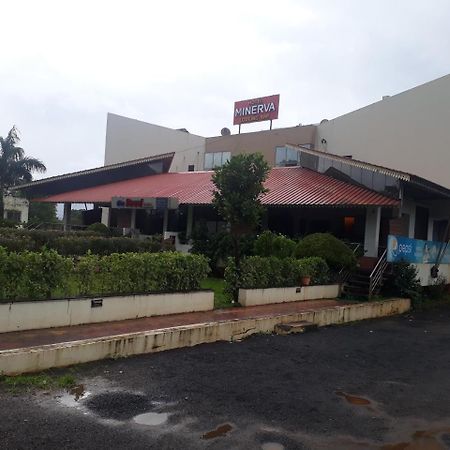Minerva Paradise Hotell Belgaum Exteriör bild